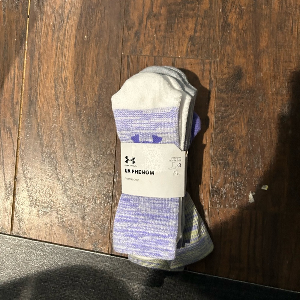 Men’s size 8.5–13 Under Armour Athletic Socks - Gray and Lavender